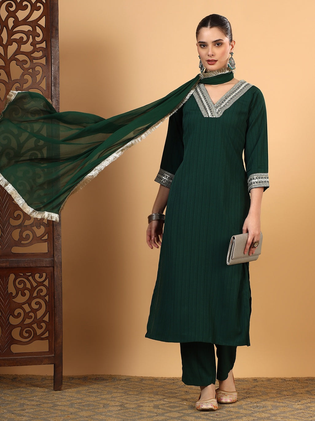 Women Green Designer  Embroidered Kurta set with dupatta with Pant