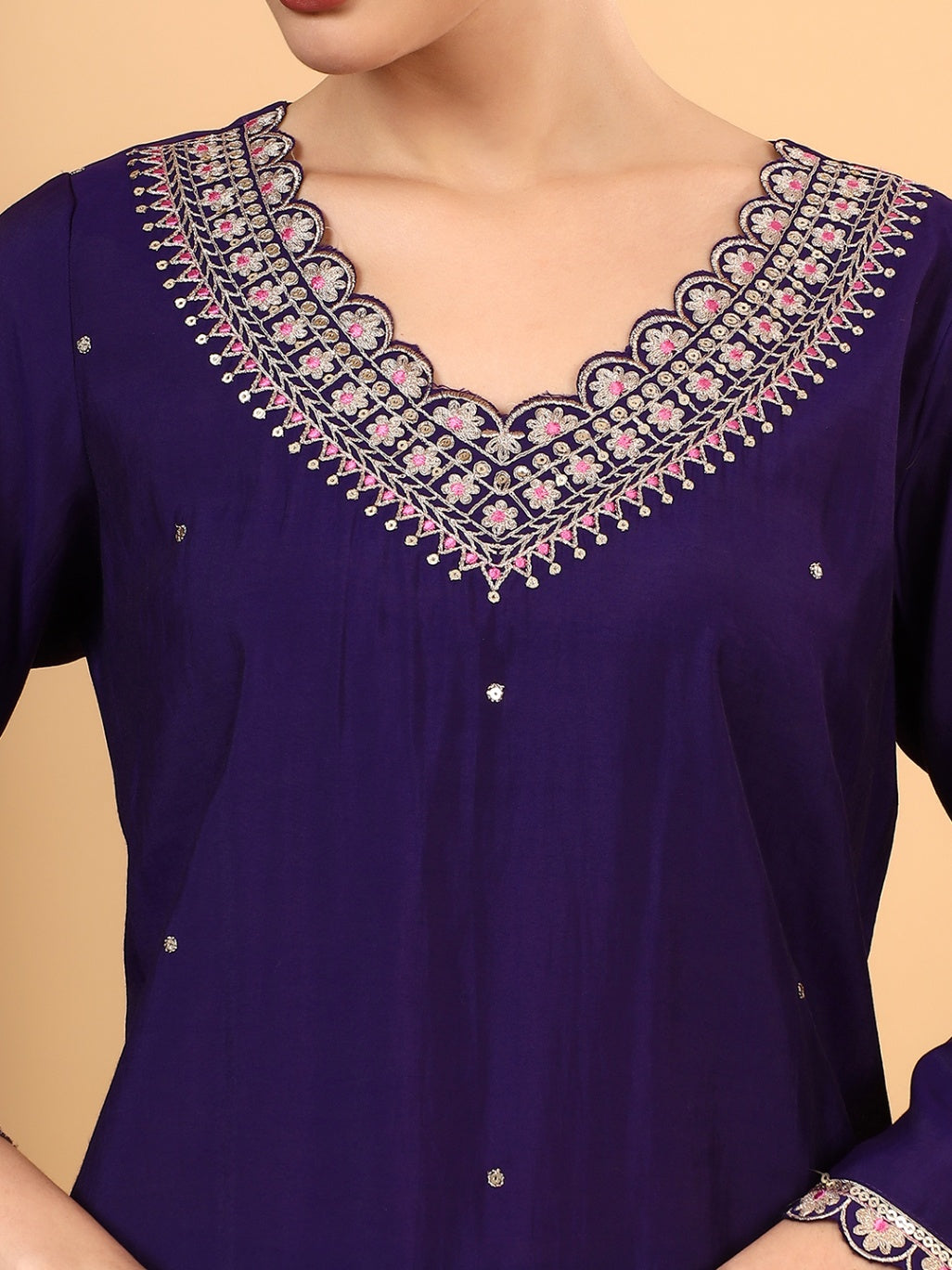 Women Purple Designer Embroidered Kurta set with dupatta with Pant