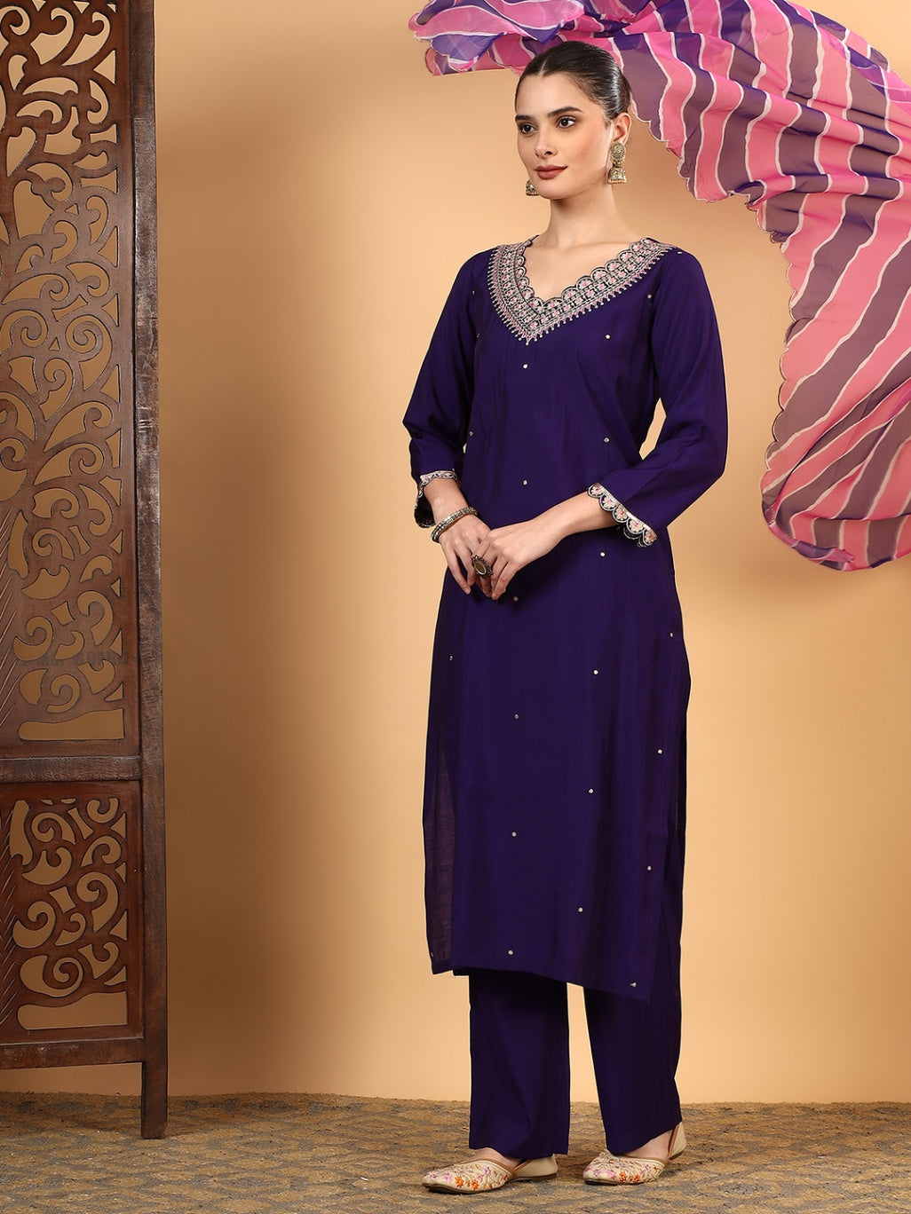 Women Purple Designer Embroidered Kurta set with dupatta with Pant