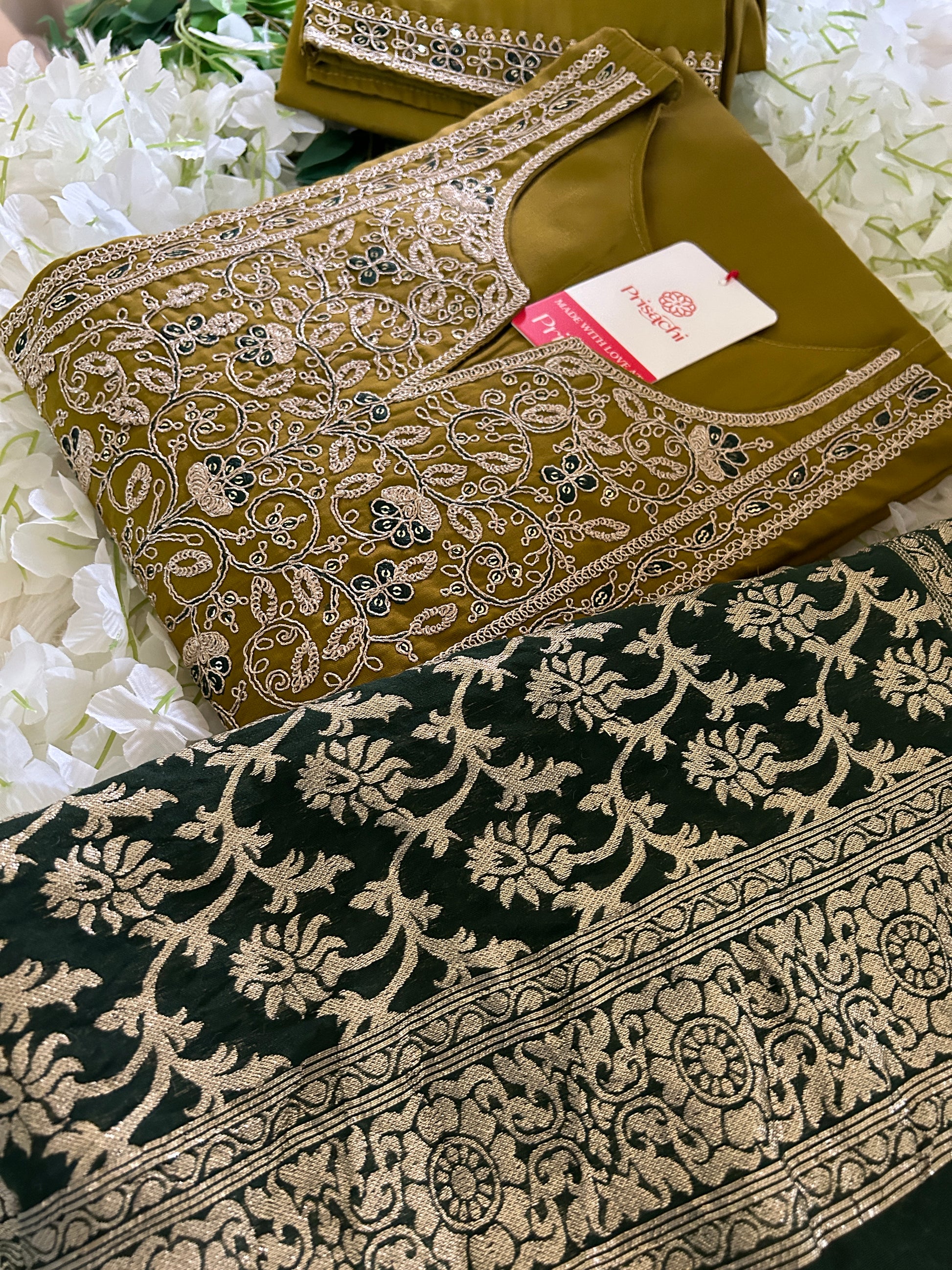 Mehndi Green embroidered kurta set with dupatta - Prisachi Official
