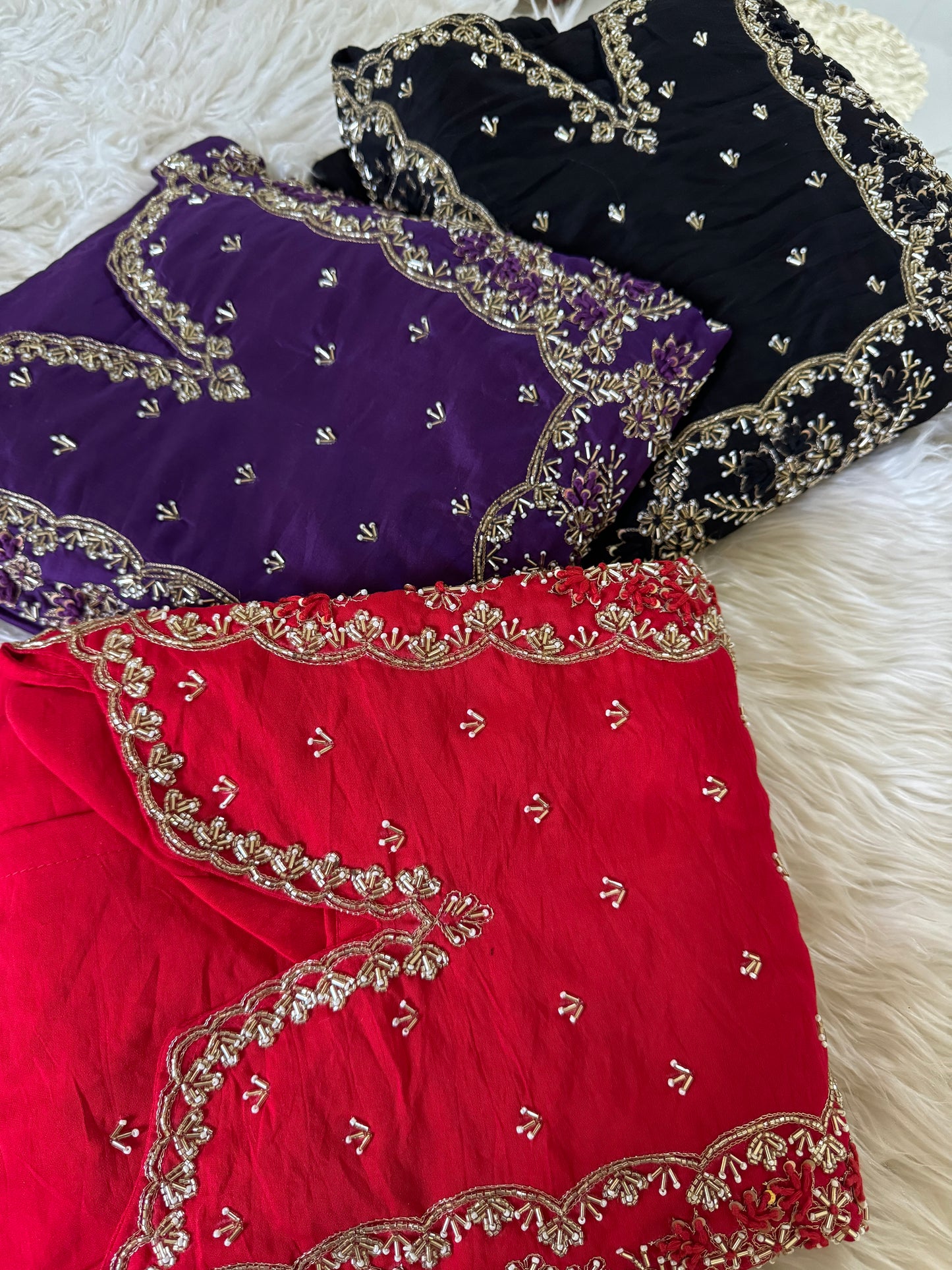 Red embroidered kurta bottom with dupatta with Zardosi work