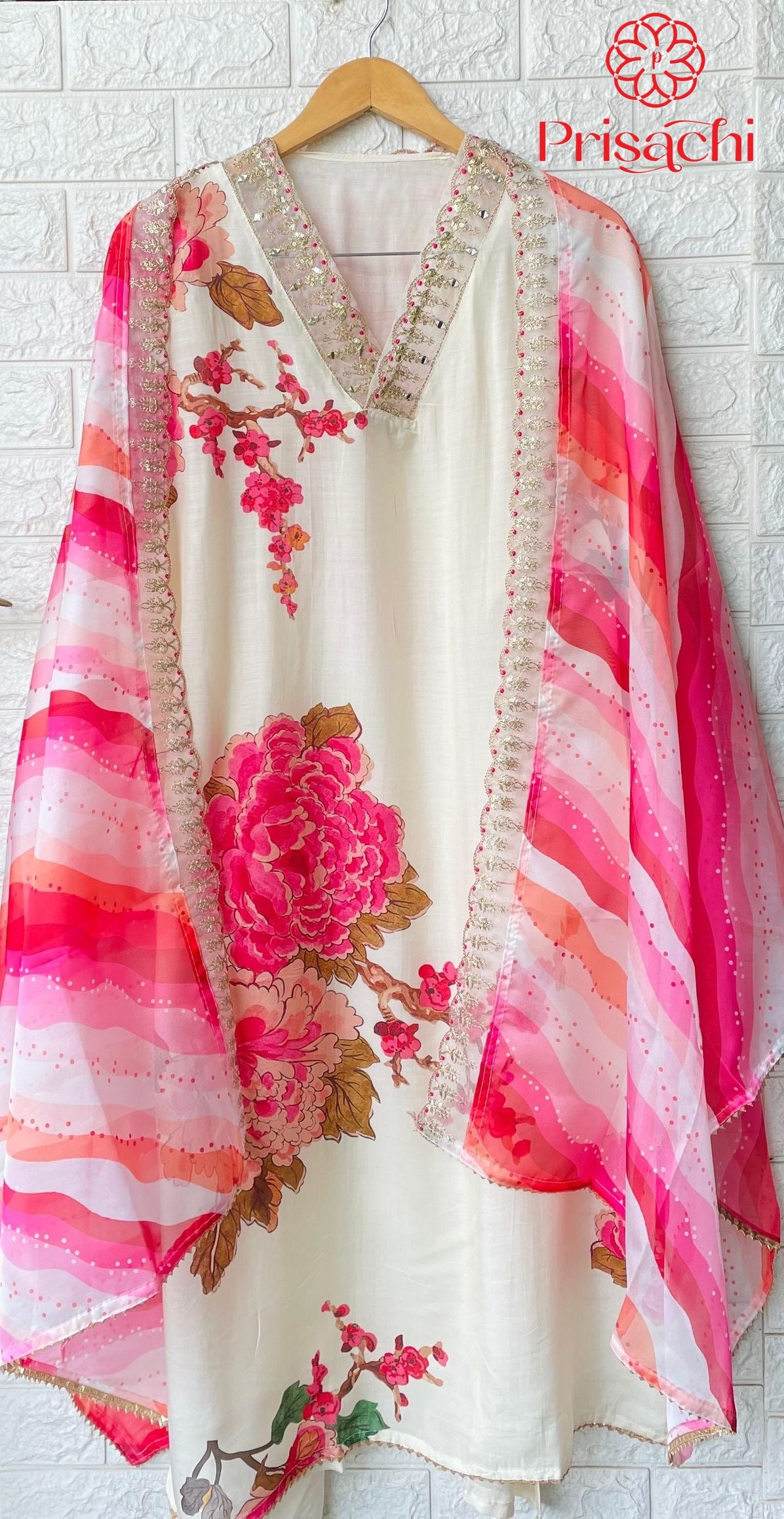 Off White Lilac silk kurta set with Mary Pink dupatta - Prisachi Official