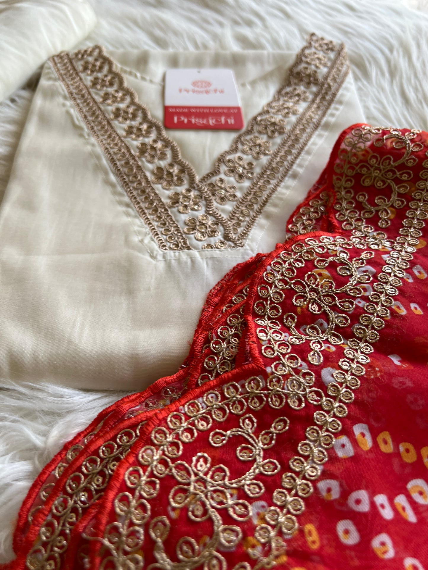 Off White Lilac silk kurta set with Red   bandhani  dupatta