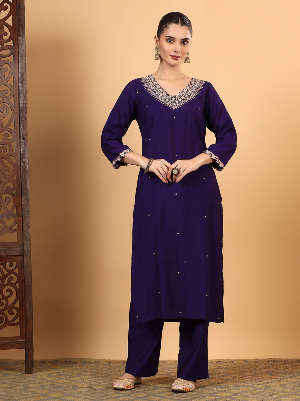 Women Purple Designer Embroidered Kurta set with dupatta with Pant