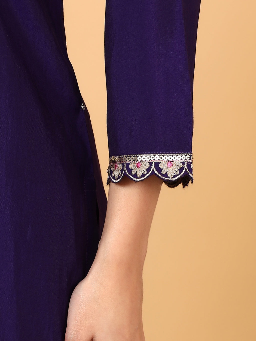 Women Purple Designer Embroidered Kurta set with dupatta with Pant