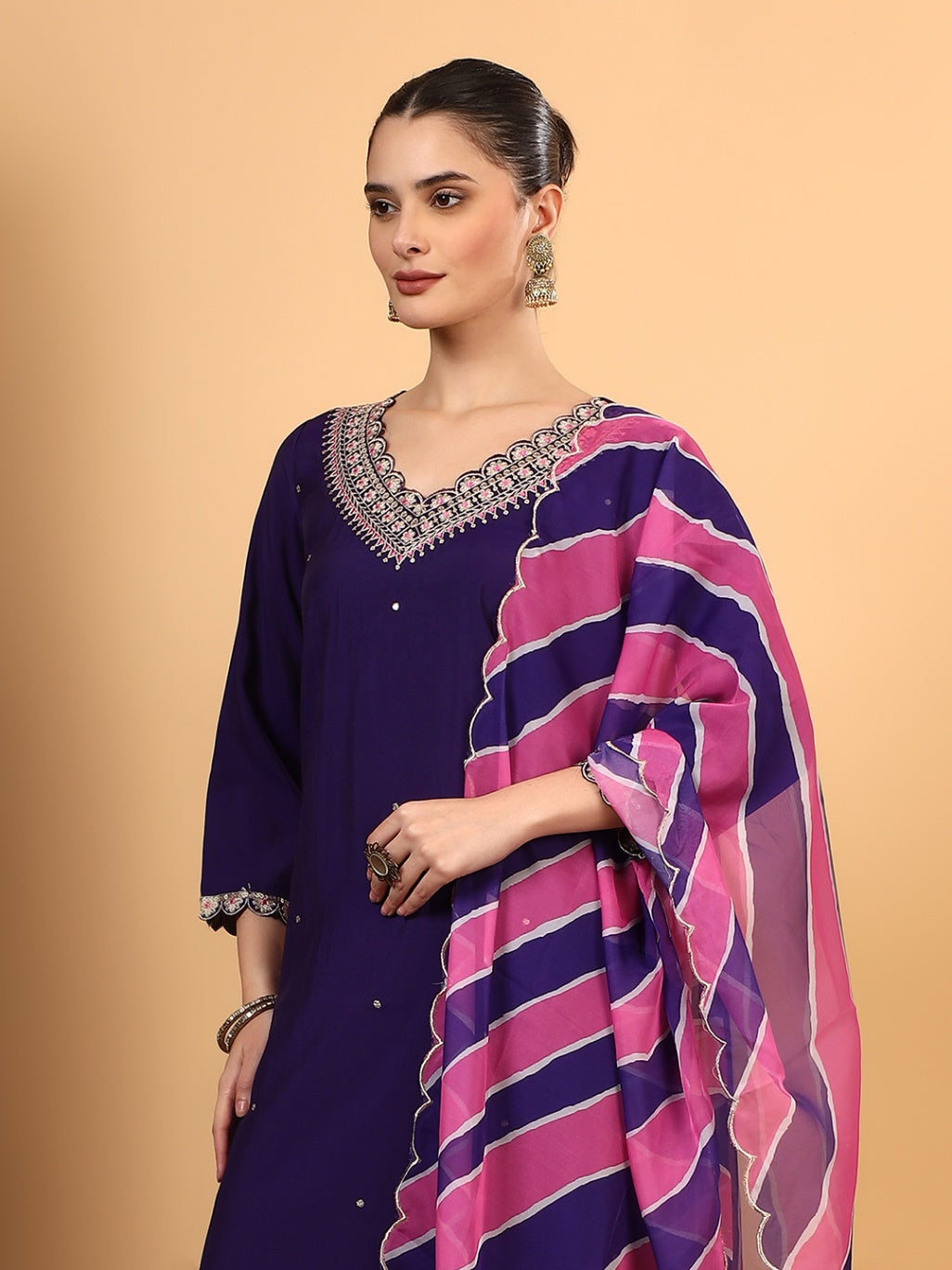 Women Purple Designer Embroidered Kurta set with dupatta with Pant