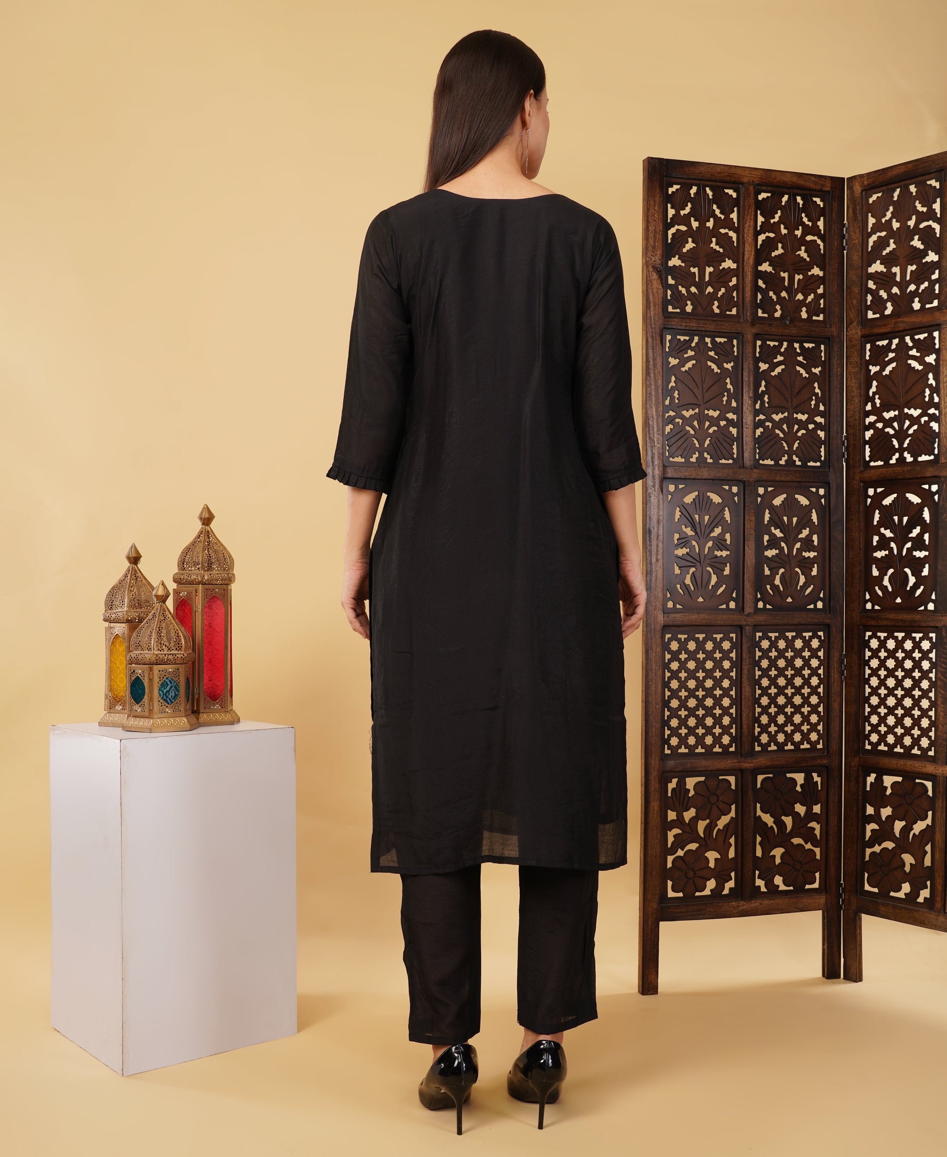 Prisachi Black Embroidered kurta bottom with dupatta with Zardosi work - Prisachi Official