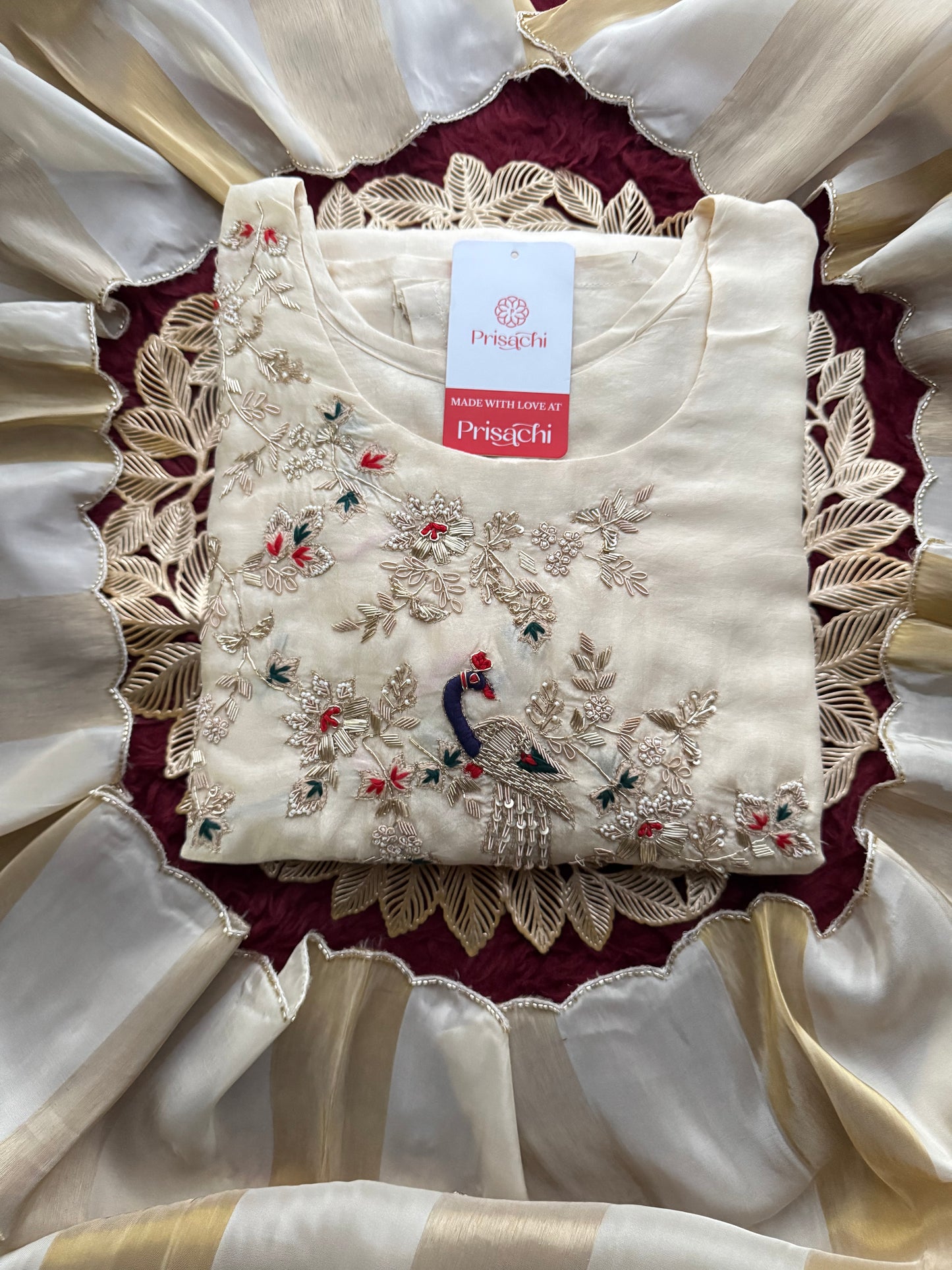 Off White embroidered kurta set with dupatta