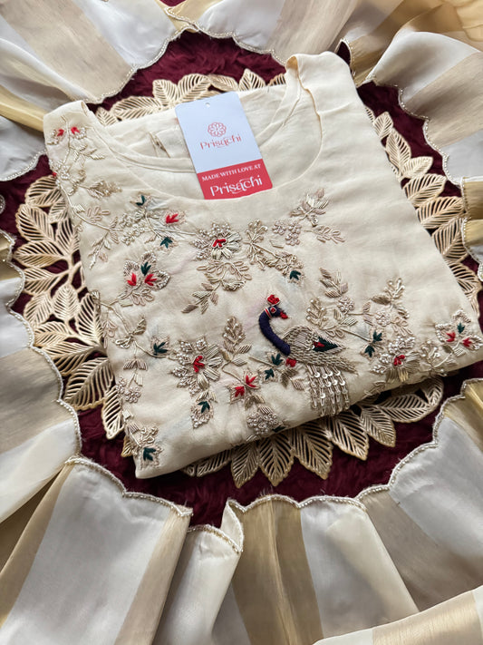 Off White embroidered kurta set with dupatta