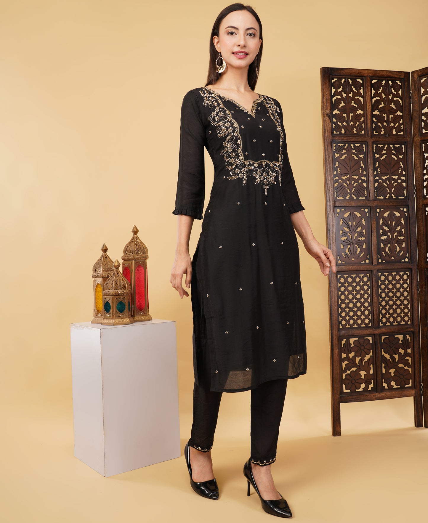Prisachi Black Embroidered kurta bottom with dupatta with Zardosi work