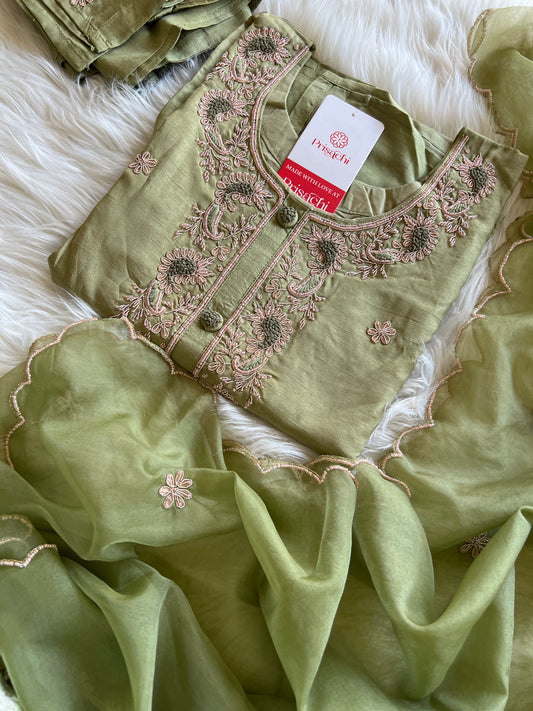 Green embroidered Kurta Set With Dupatta