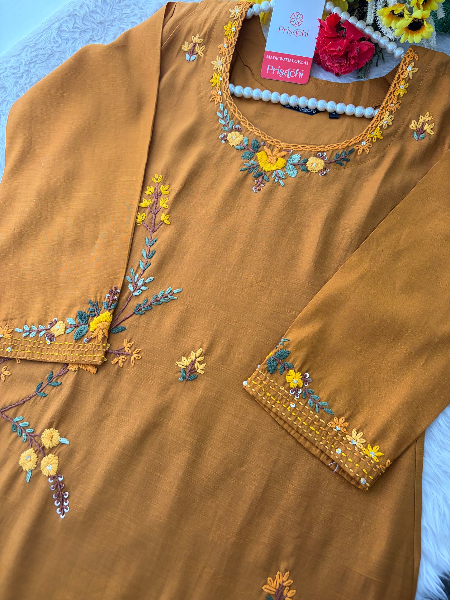 Women Thread Embroidered Kurti Pant Co-ord Set | Ethnic Office & Casual Daily Wear
